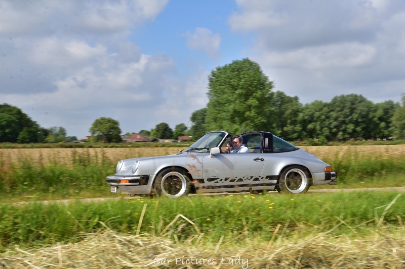 Porsche-911-grijs-carrera-2